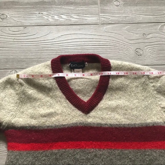 VINTAGE Eaton V-Neck Virgin Wool Grey Sweater - Picture 6 of 10
